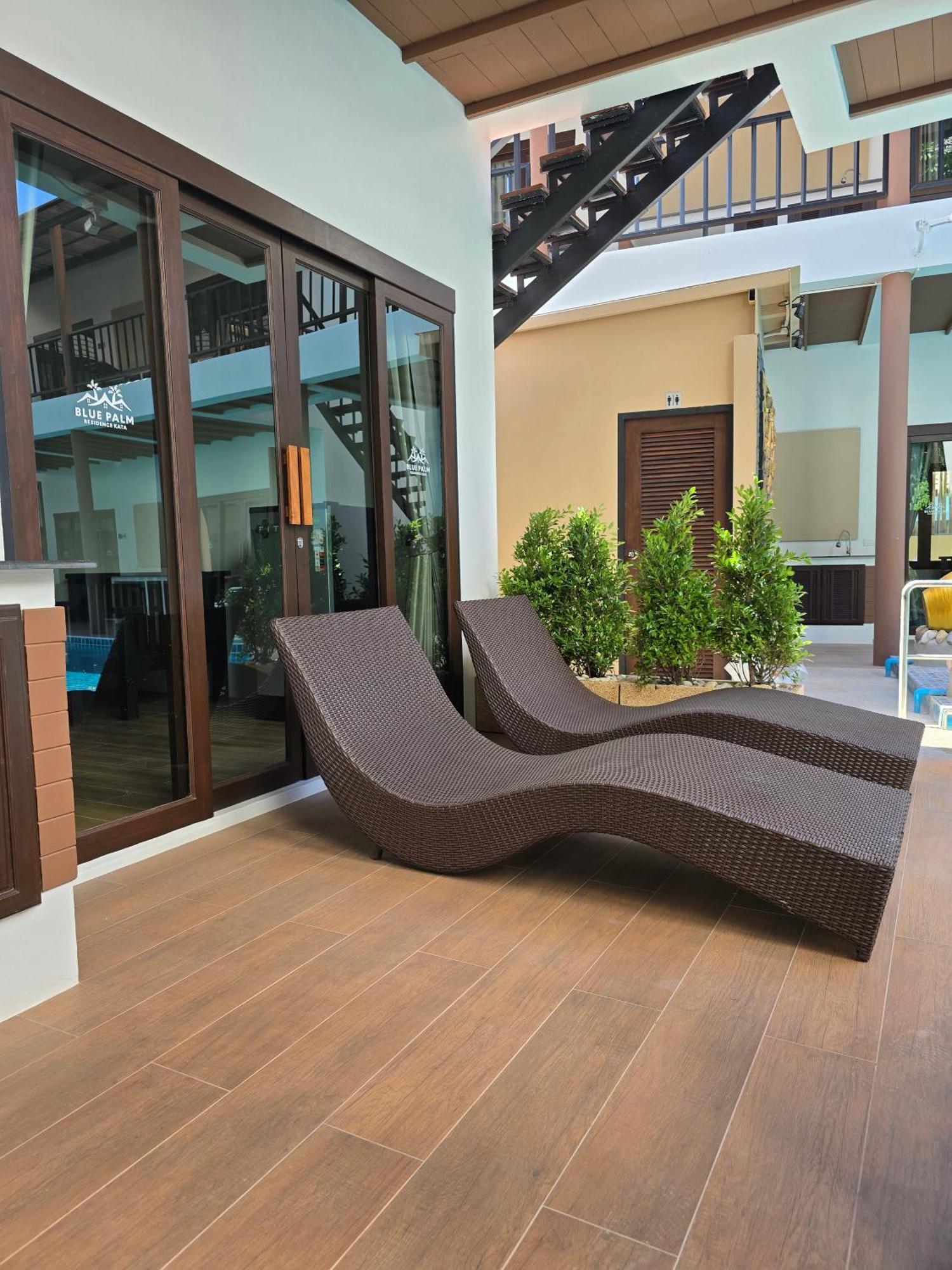 Blue Palm Residence Kata Exterior foto